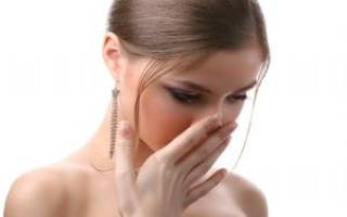 Что означает запах ацетона изо рта